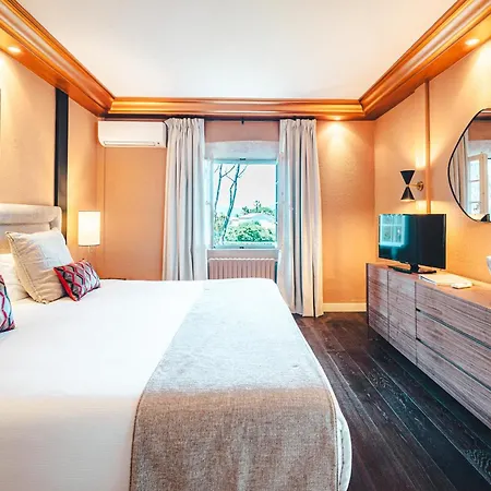 La Mandarine Hotel
