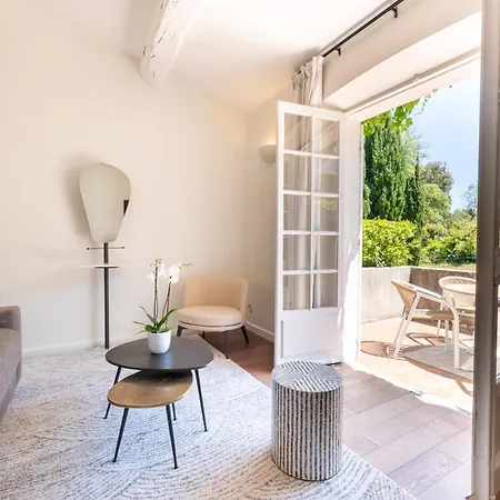 Otel La Mandarine Tropez 5*