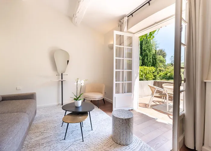 Hotel La Mandarine 5*